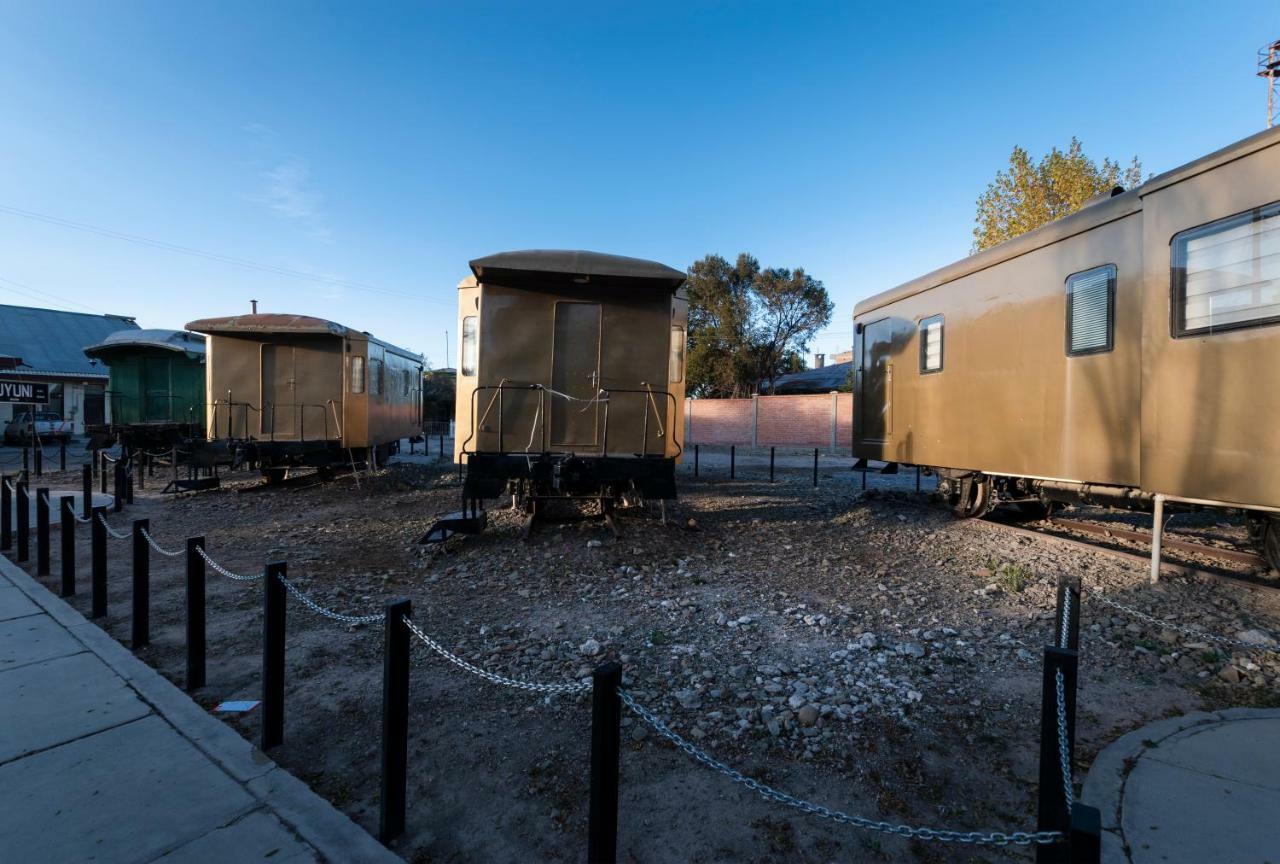 Onkel Inn Wagon Sleepbox Uyuni Exterior foto